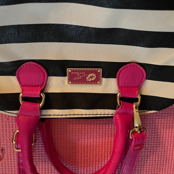 Betsey Johnson bag - Picture 7 of 7